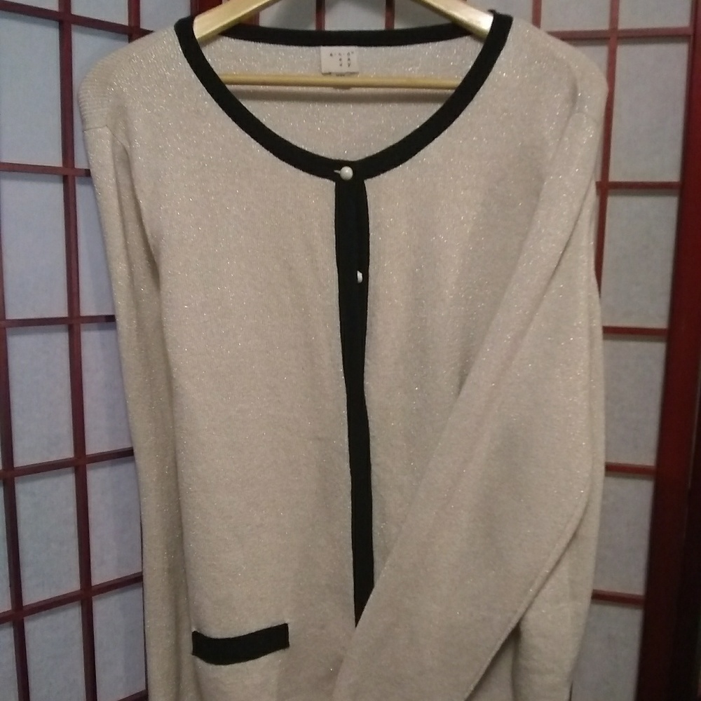 Cardigan - Beautiful Slight Sparkle